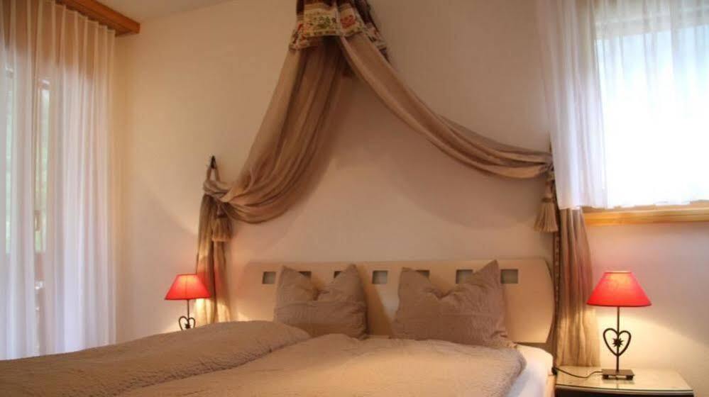 Chateau Loèche-les-Bains Extérieur photo